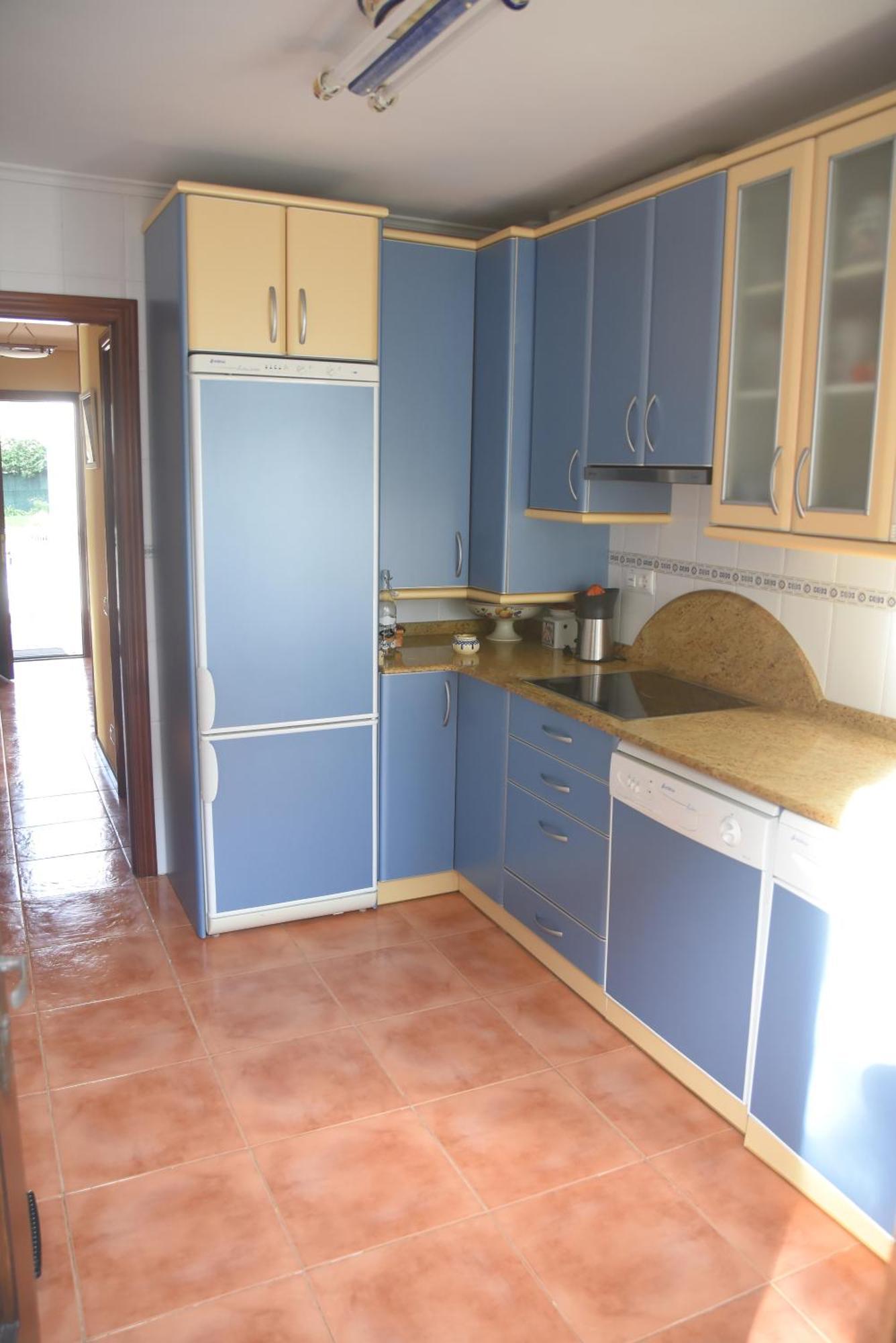 Chalet En Urbanizacion Con Piscina Argoños Kültér fotó